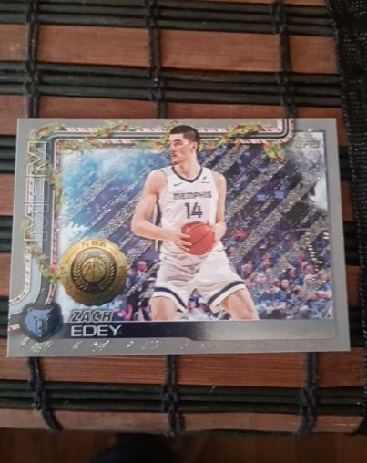 2025-26 Topps Holiday #H150 Zach Edey — front