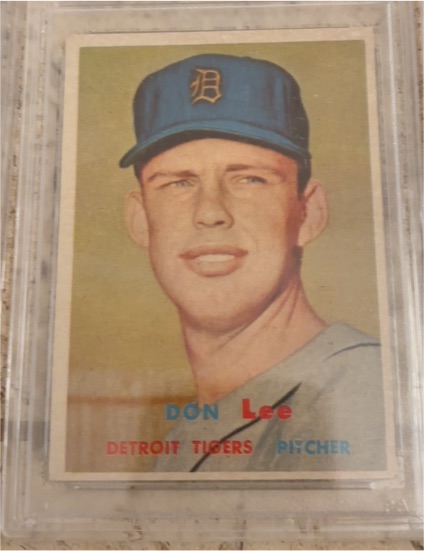 1957 Topps #379 Don Lee — front