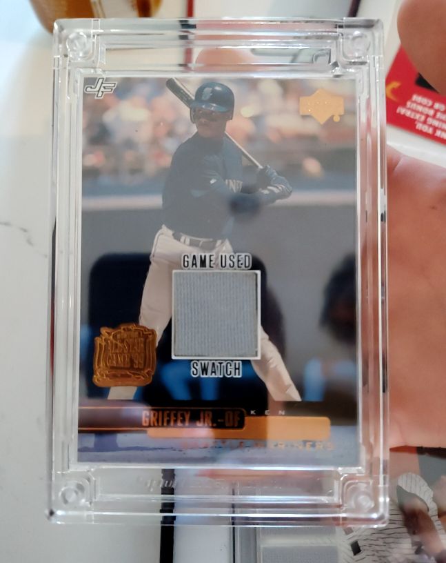 1999 Upper Deck #231 Ken Griffey Jr. — front