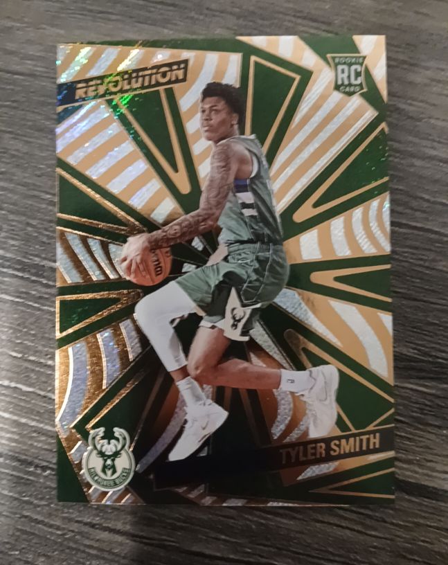 2024-25 Panini Revolution #128 Tyler Smith — front