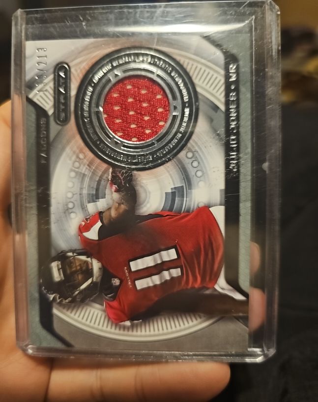 2013 Topps Strata Jerseys Bronze #SR-JJ Julio Jones — front