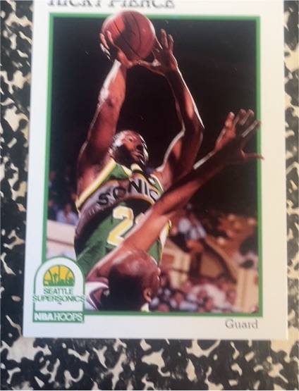 1991-92 Hoops #203 Ricky Pierce Seattle SuperSonics — front