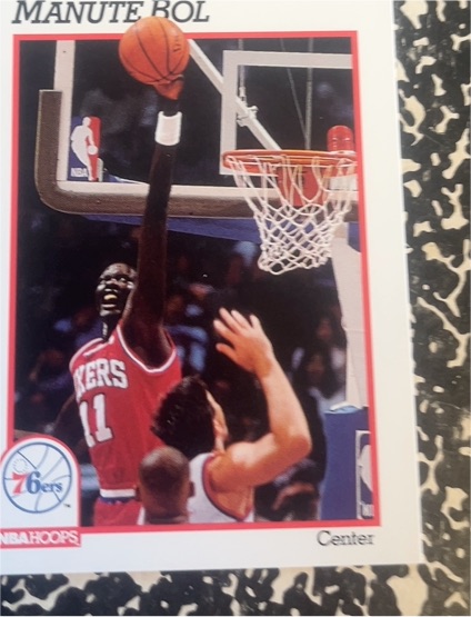 1991-92 NBA Hoops #157 Manute Bol — front