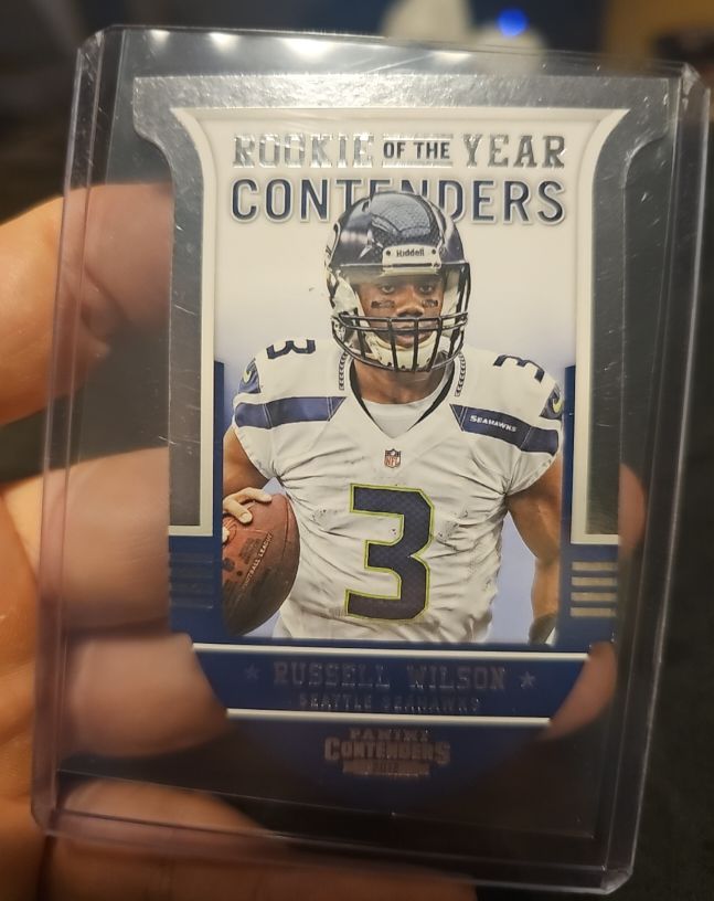 2012 Panini Contenders #8 Russell Wilson Rookie of the Year Contenders — front