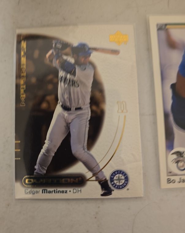 2001 Upper Deck Ovation #13 Edgar Martinez — front