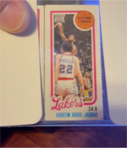 1980-81 Topps #132 Kareem Abdul-Jabbar — front