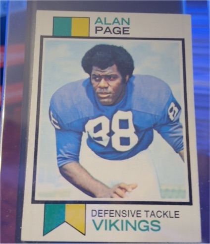 1973 Topps #30 Alan Page Minnesota Vikings — front