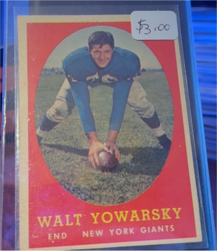 1958 Topps Football #101 Walt Yowarsky — front