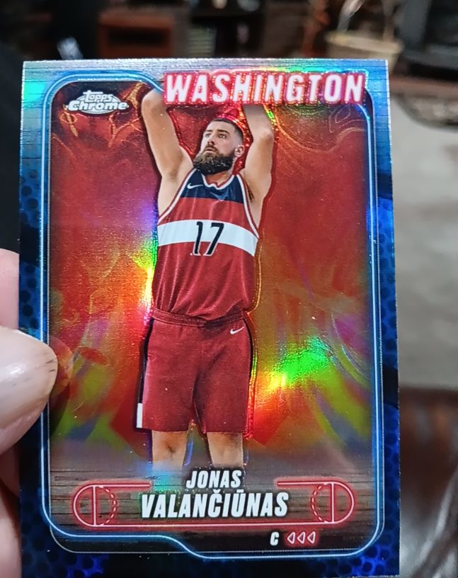 2024-25 Topps Chrome #91 Jonas Valančiūnas — front