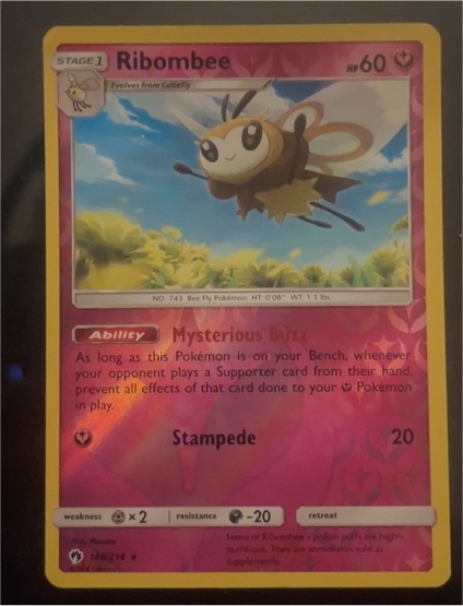 2017 Pokemon SM Lost Thunder #146 Ribombee — front