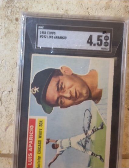 1956 Topps #292 Luis Aparicio — front