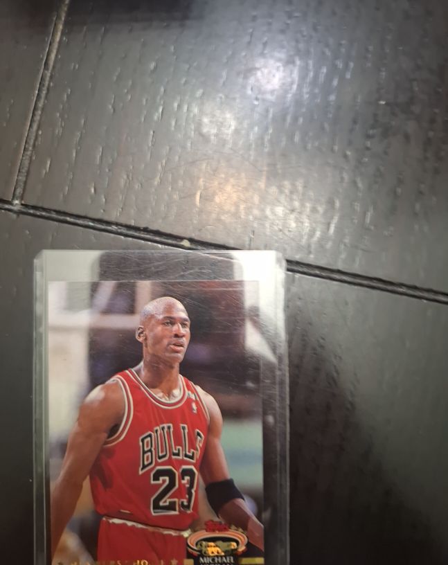 1992-93 Topps Stadium Club Members Choice #210 Michael Jordan — front