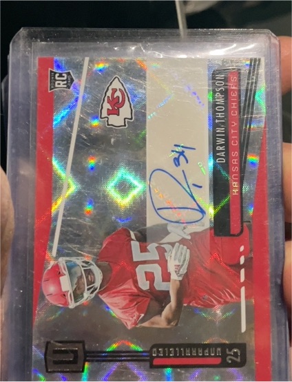 2018 Panini Unparalleled #25 Darwin Thompson — front