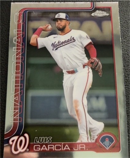2025 Topps Chrome #269 Luis García Jr. — front