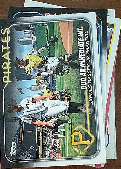 2024 Topps Update #US160 Duo An Immediate Hit: Skenes Gasses Up Grandal — front