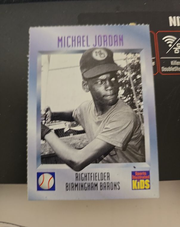 1995 Sports Illustrated for Kids #349 Michael Jordan — front