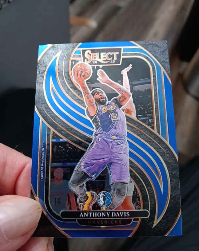 2024-25 Panini Select #149 Anthony Davis — front