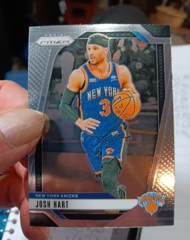 2024-25 Panini Prizm #196 Josh Hart — front