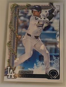 2025 Topps Holiday #H200 Shohei Ohtani — front
