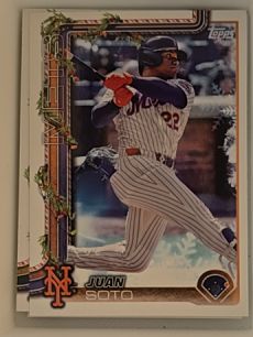 2025 Topps Holiday #H150 Juan Soto — front