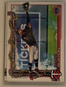 2025 Topps Holiday #H11 Byron Buxton — front