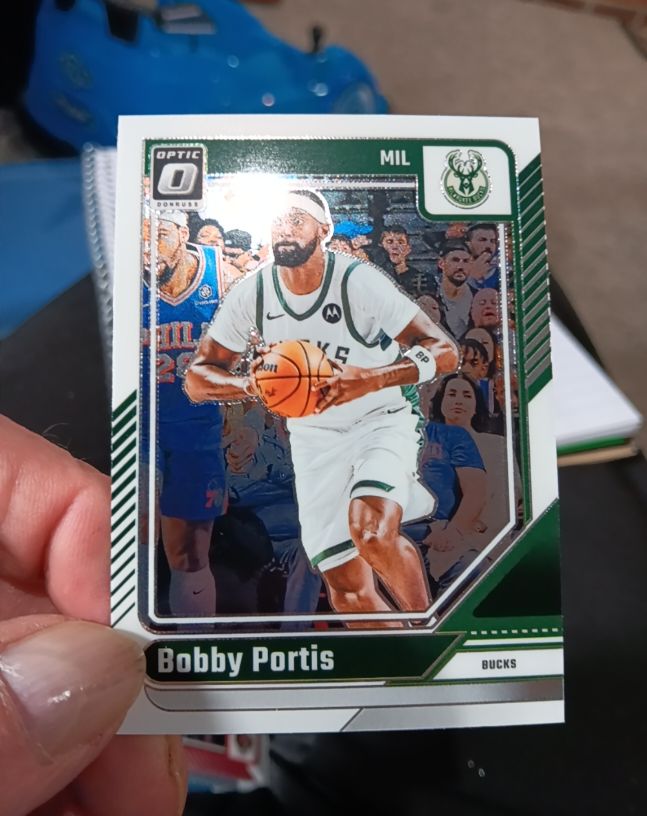 2024-25 Panini Donruss Optic #98 Bobby Portis — front