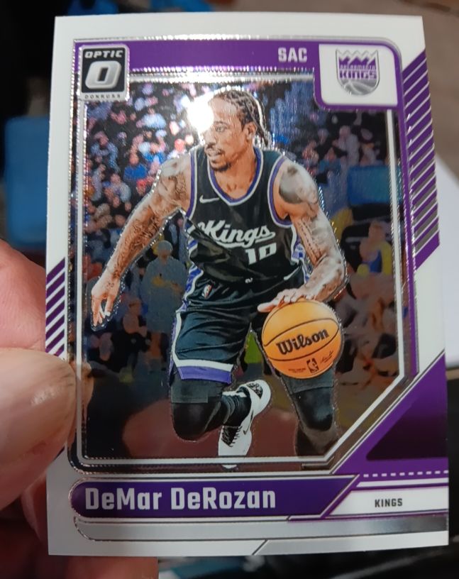 2024-25 Donruss Optic #218 DeMar DeRozan — front