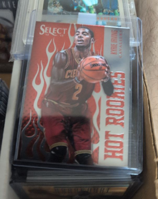2012 Panini Select #31 Kyrie Irving Hot Rookies — front