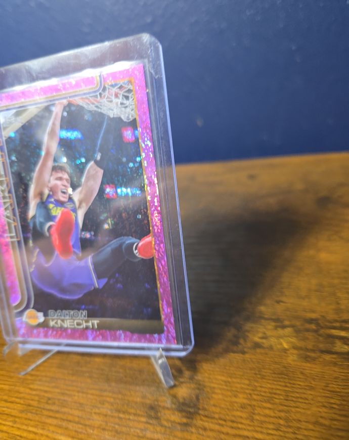 2025-26 Topps #153 Dalton Knecht Los Angeles Lakers — front