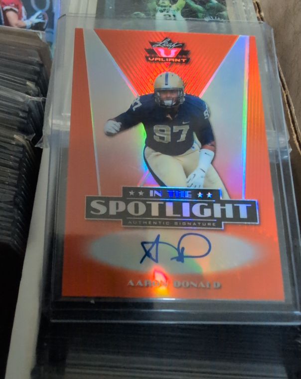 2014 Leaf Valiant In the Spotlight Orange #In the Spotlight Aaron Donald — front