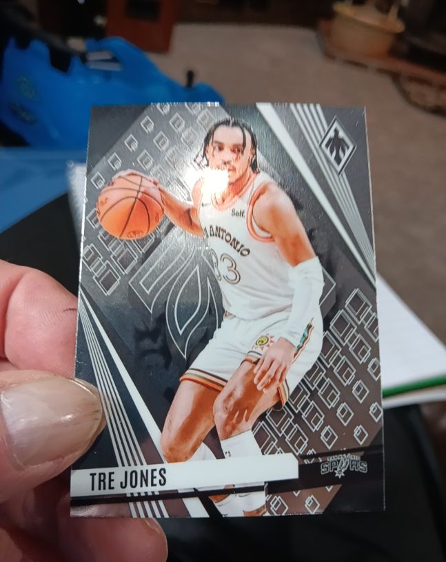2023-24 Panini Phoenix #232 Tre Jones — front