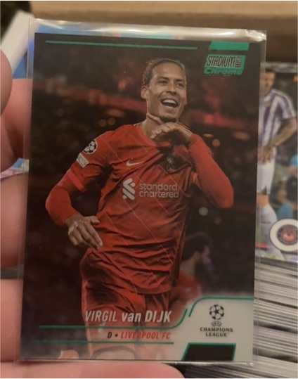 2021-22 Stadium Club Chrome UEFA #4 Virgil van Dijk Liverpool FC — front