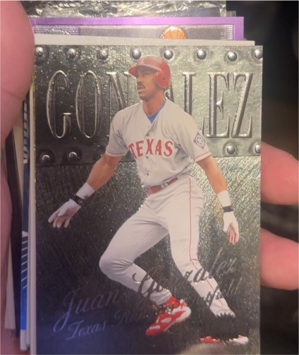 1999 Skybox Metal Universe #9 Juan Gonzalez — front