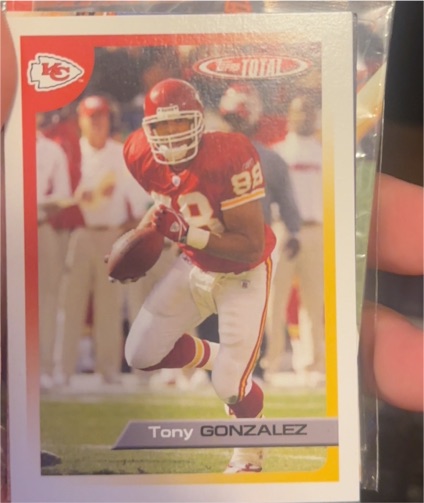 2005 Topps Total Football #260 Tony Gonzalez — front