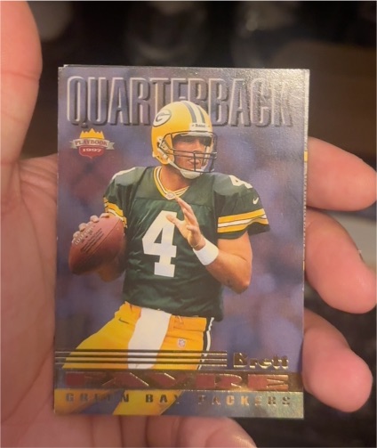 1997 Score Board Playbook #4 Brett Favre — front