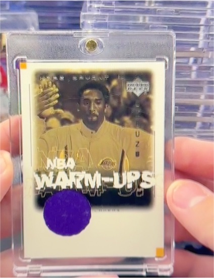 2000-01 Upper Deck Encore NBA Warm-Ups #KB-W Kobe Bryant — front