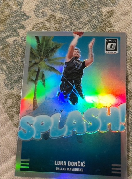 2024-25 Donruss Optic #1 Luka Dončić Splash! — front