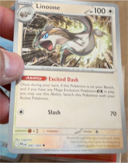 2025 Pokémon #082 Linoone — front