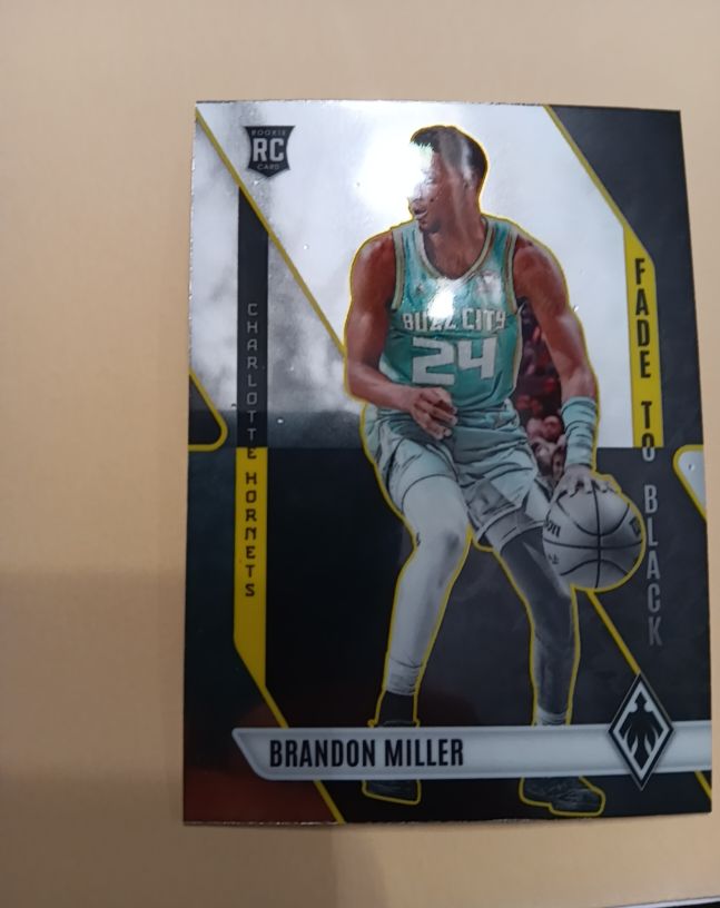 2023-24 Panini Phoenix Fade to Black #8 Brandon Miller Rookie Card — front