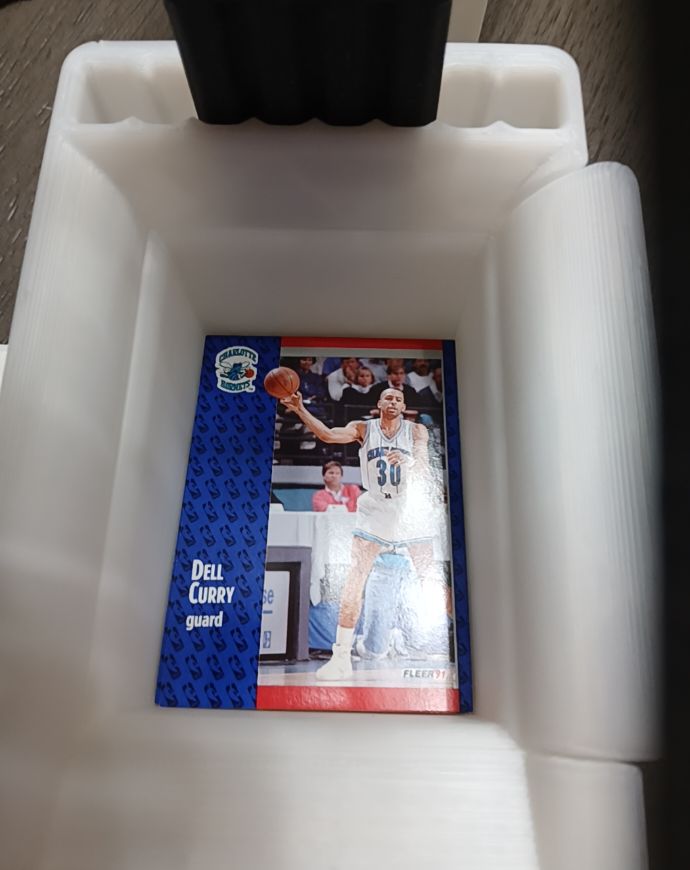 1991 Fleer #19 Dell Curry — front
