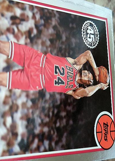 1980-81 Topps 45th Anniversary Chicago Bulls Basketball Card — front