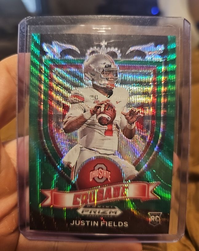 2021 Panini Prizm Draft Picks Crusade #163 Justin Fields — front