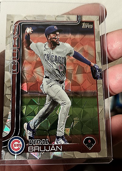 2025 Topps #CUBS Vidal Brujan — front