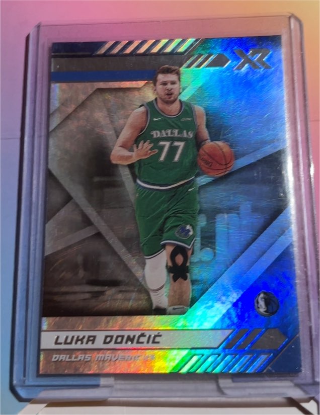 2020-21 Panini Chronicles XR #300 Luka Doncic — front