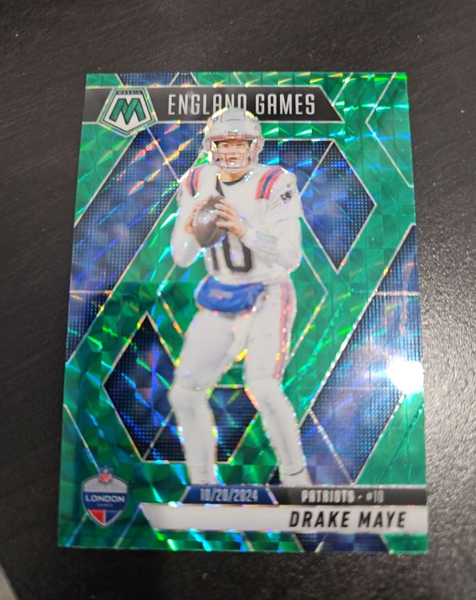 2025 Panini Mosaic #258 Drake Maye England Games Green Mosaic Prizm — front