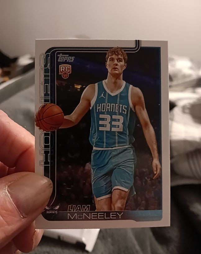 2025-26 Topps #229 Liam McNeeley — front