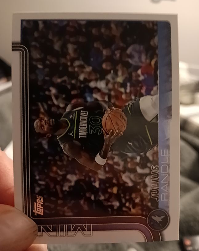 2025-26 Topps #110 Julius Randle — front