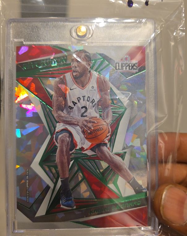 2019 Panini Revolution #68 Kawhi Leonard — front