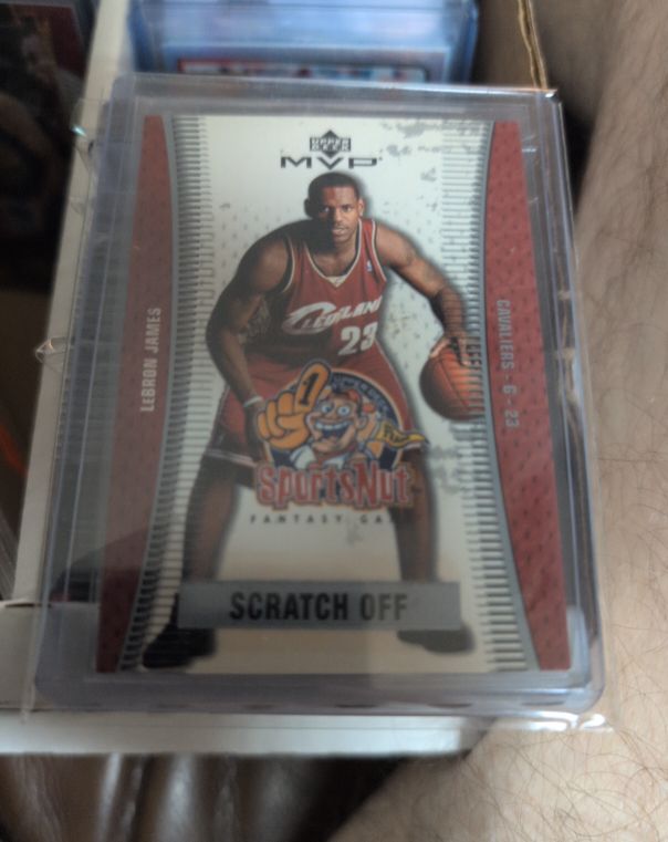 2003-04 Upper Deck MVP SportsNut #SN90 LeBron James — front