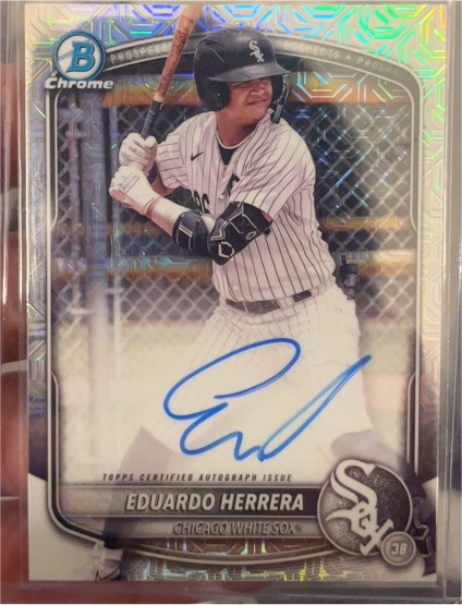 2025 Bowman Chrome #BMA-EH Eduardo Herrera Mojo Refractor Auto — front